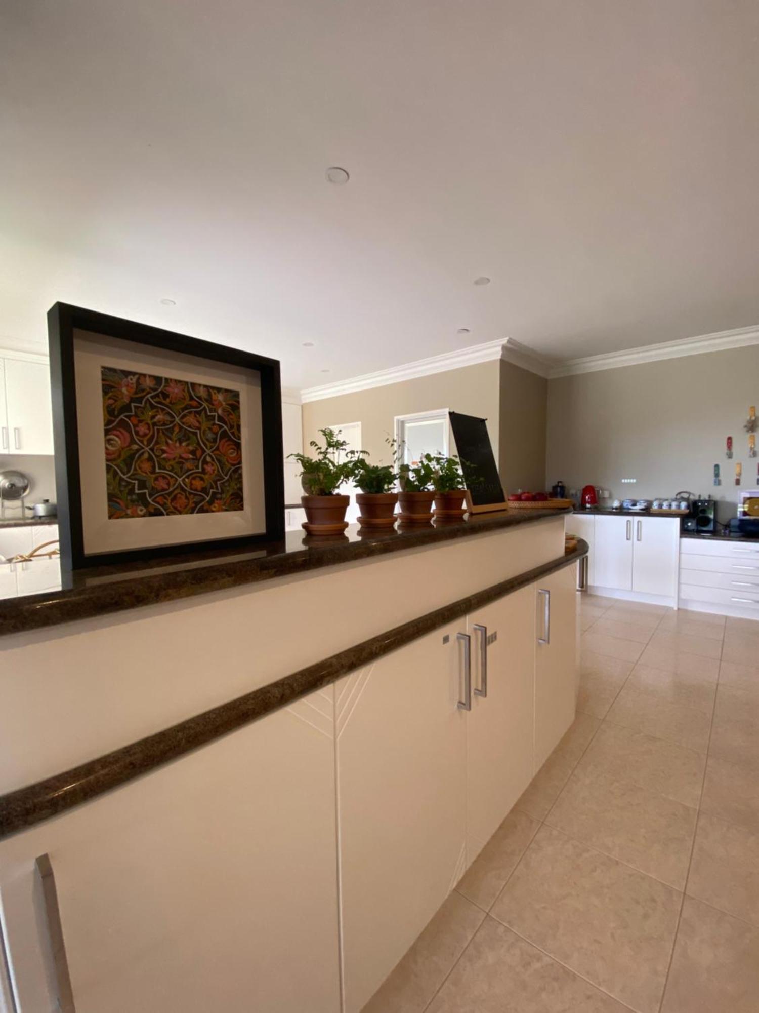 Sunny Ocean View Retreat Perth Exterior foto
