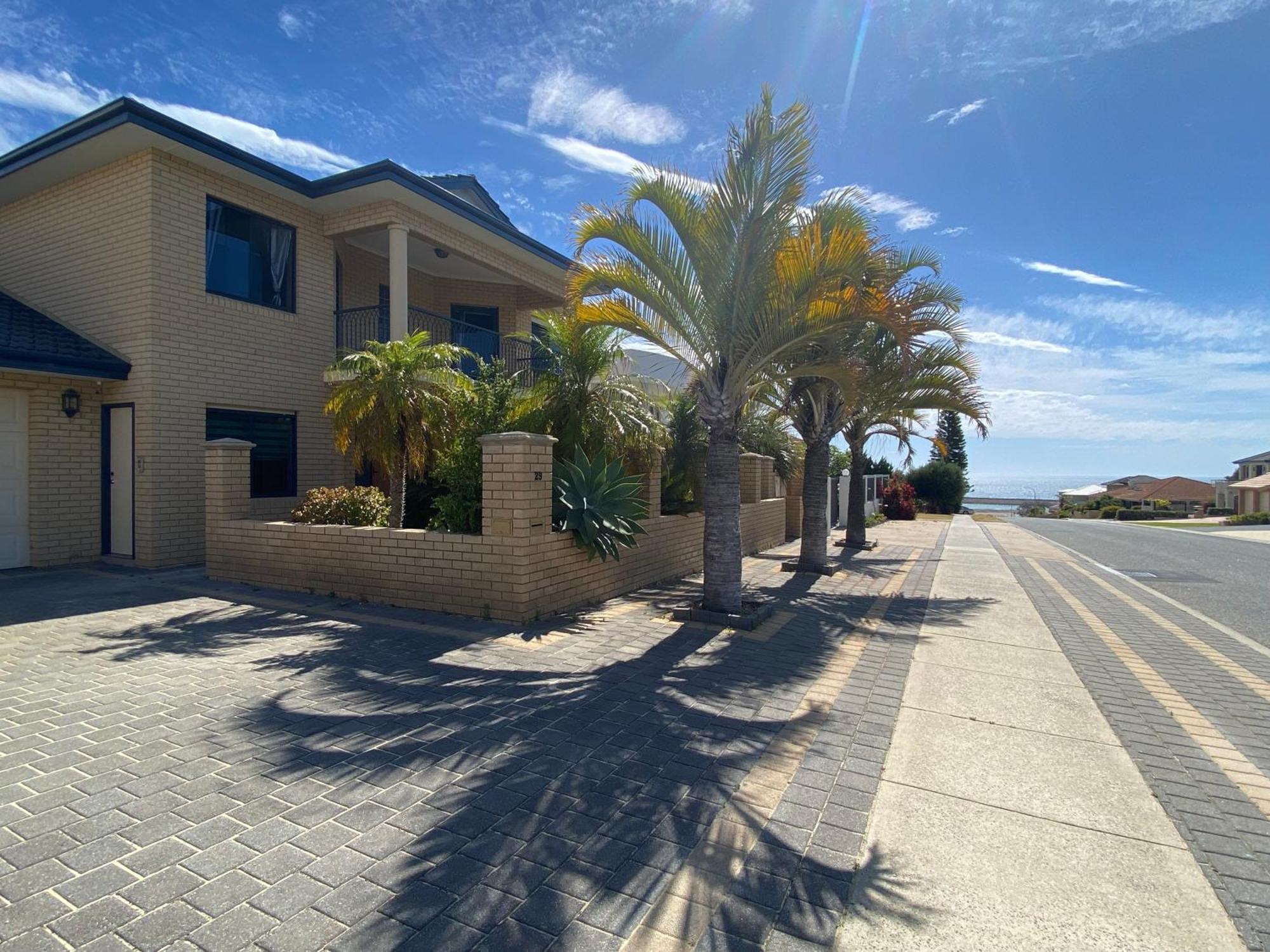 Sunny Ocean View Retreat Perth Exterior foto